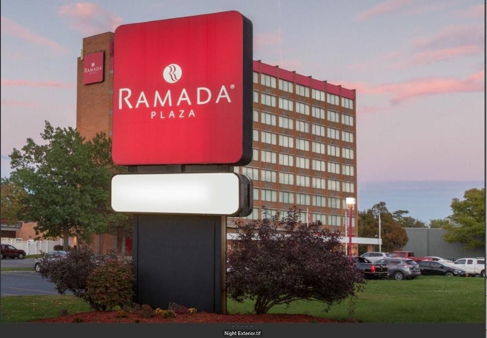 Ramada Plaza By Wyndham Albany Hotel Екстериор снимка