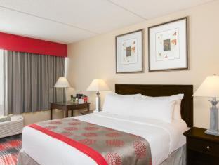 Ramada Plaza By Wyndham Albany Hotel Стая снимка